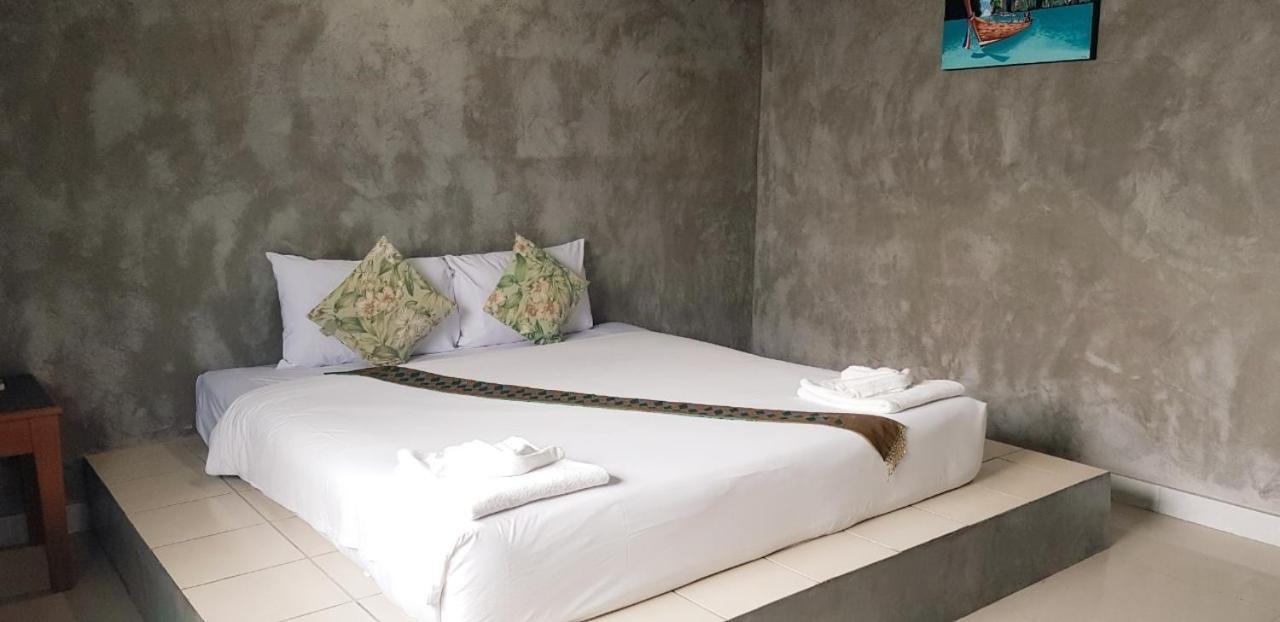 Hotel The Guest Krabi